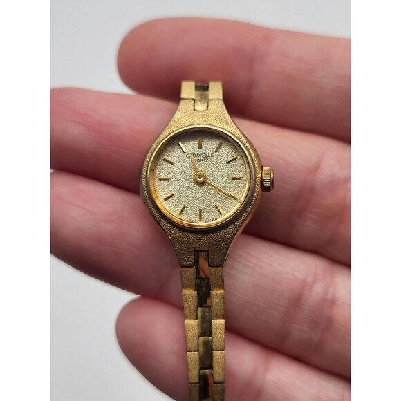 Bulova Watch Co. Caravelle Quartz Gold Tone Women's Watch Dainty Thin VTG - Picture 8 of 13